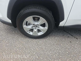 2019 Toyota RAV4 XLE – miniatura 22