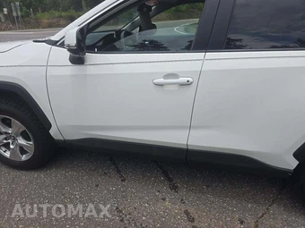 2019 Toyota RAV4 XLE – miniatura 23