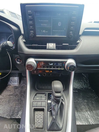 2019 Toyota RAV4 XLE – miniatura 11