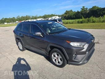 2019 Toyota RAV4 XLE - miniatura 3