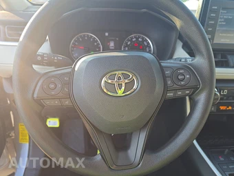 2019 Toyota RAV4 XLE - miniatura 10