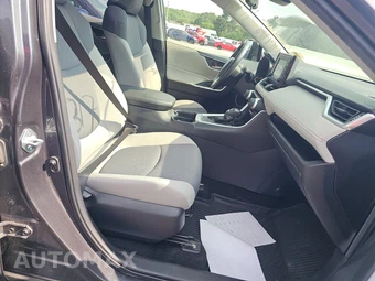 2019 Toyota RAV4 XLE - miniatura 8