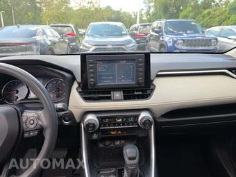 2019 Toyota RAV4 XLE - miniatura 10