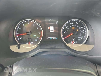 2019 Toyota RAV4 XLE - miniatura 6