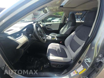 2019 Toyota RAV4 XLE - miniatura 6