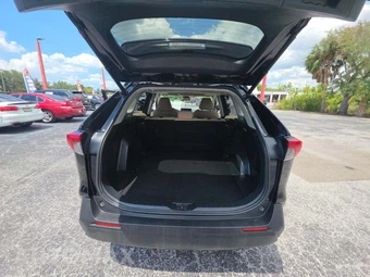2019 Toyota RAV4 XLE - miniatura 11