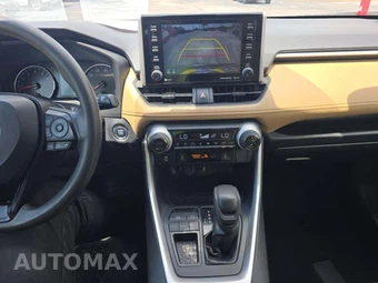 2019 Toyota RAV4 XLE - miniatura 7