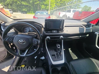 2019 Toyota RAV4 XLE Premium - miniatura 11