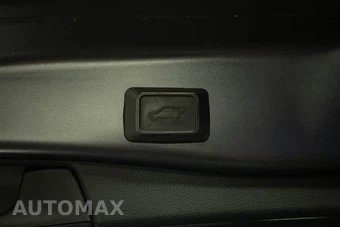 2019 Toyota RAV4 XLE Premium - miniatura 8