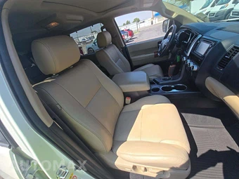 2019 Toyota Sequoia Platinum - miniatura 19