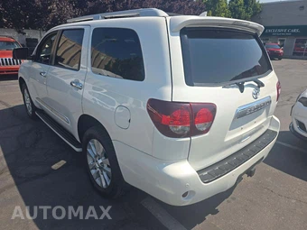 2019 Toyota Sequoia Platinum - miniatura 2