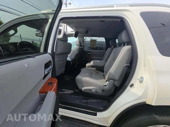 2019 Toyota Sequoia Platinum – miniatura 11