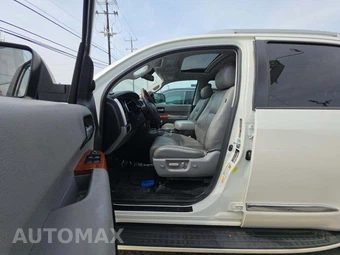 2019 Toyota Sequoia Platinum – miniatura 4