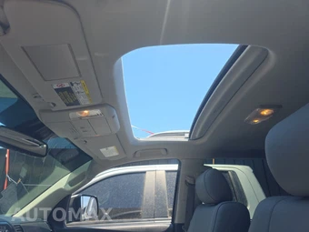 2019 Toyota Sequoia SR5 – miniatura 14