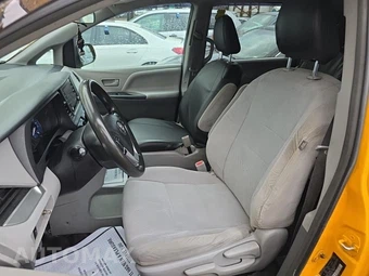 2019 Toyota Sienna L 7-Passenger 119.3" WB - miniatura 13