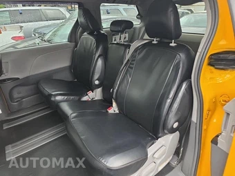 2019 Toyota Sienna L 7-Passenger 119.3" WB - miniatura 16