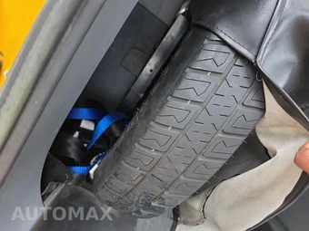 2019 Toyota Sienna L 7-Passenger 119.3" WB - miniatura 7