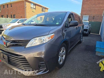 2019 Toyota Sienna L 7-Passenger 119.3" WB