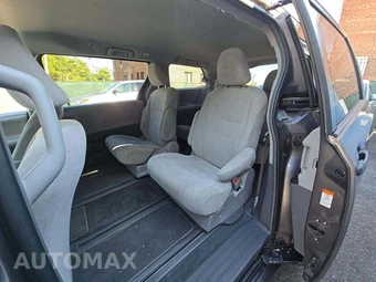 2019 Toyota Sienna L 7-Passenger 119.3" WB - miniatura 13