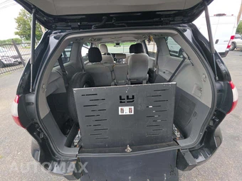 2019 Toyota Sienna L 7-Passenger 119.3" WB - miniatura 15