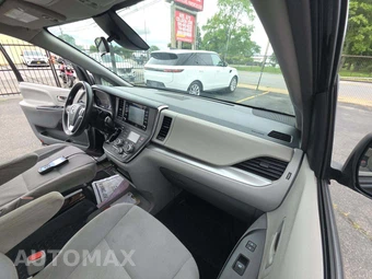 2019 Toyota Sienna L 7-Passenger 119.3" WB - miniatura 20