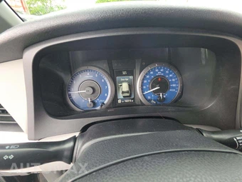 2019 Toyota Sienna L 7-Passenger 119.3" WB - miniatura 9