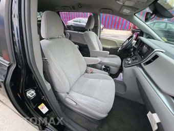 2019 Toyota Sienna LE 8-Passenger 119.3" WB - miniatura 19