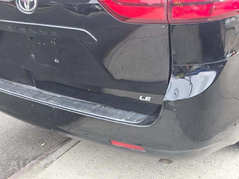 2019 Toyota Sienna LE 8-Passenger 119.3" WB - miniatura 29