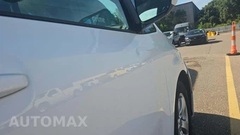 2019 Toyota Sienna LE 8-Passenger 119.3" WB - miniatura 28