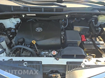 2019 Toyota Sienna LE 8-Passenger 119.3" WB - miniatura 16