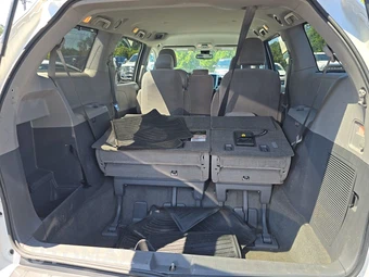 2019 Toyota Sienna LE 8-Passenger 119.3" WB - miniatura 17