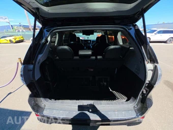 2019 Toyota Sienna SE Premium 8-Passenger 119.3" WB - miniatura 15