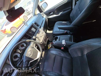 2019 Toyota Sienna SE Premium 8-Passenger 119.3" WB - miniatura 8