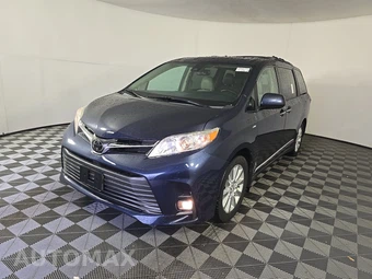 2019 Toyota Sienna XLE 7-Passenger 119.3" WB