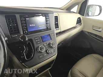 2019 Toyota Sienna XLE 7-Passenger 119.3" WB - miniatura 11