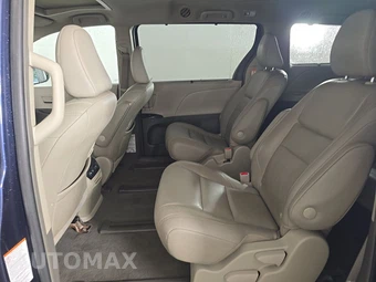 2019 Toyota Sienna XLE 7-Passenger 119.3" WB - miniatura 13