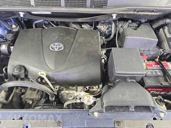 2019 Toyota Sienna XLE 7-Passenger 119.3" WB - miniatura 17