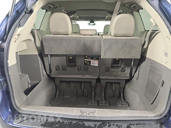 2019 Toyota Sienna XLE 7-Passenger 119.3" WB - miniatura 18