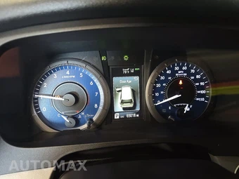 2019 Toyota Sienna XLE 7-Passenger 119.3" WB - miniatura 12