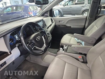 2019 Toyota Sienna XLE 7-Passenger 119.3" WB - miniatura 7