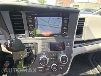 2019 Toyota Sienna XLE 7-Passenger 119.3" WB - miniatura 10