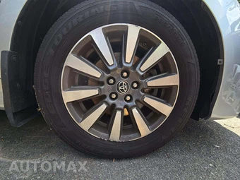 2019 Toyota Sienna XLE 7-Passenger 119.3" WB - miniatura 35