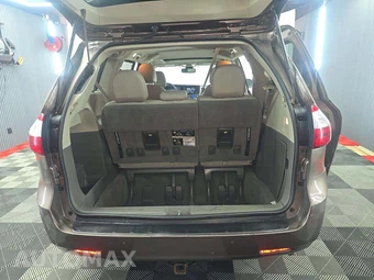 2019 Toyota Sienna XLE 7-Passenger 119.3" WB - miniatura 12