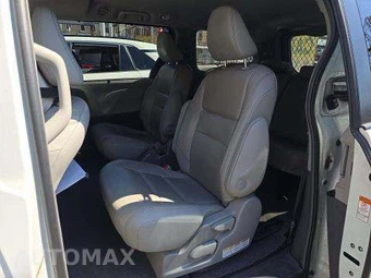 2019 Toyota Sienna XLE 7-Passenger 119.3" WB - miniatura 14