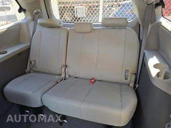 2019 Toyota Sienna XLE 7-Passenger 119.3" WB - miniatura 15