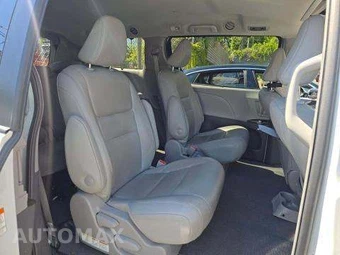 2019 Toyota Sienna XLE 7-Passenger 119.3" WB - miniatura 18