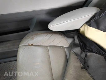 2019 Toyota Sienna XLE 8-Passenger 119.3" WB - miniatura 25