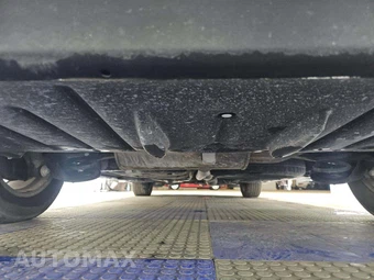 2019 Toyota Sienna XLE 8-Passenger 119.3" WB - miniatura 16