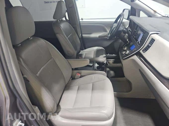 2019 Toyota Sienna XLE 8-Passenger 119.3" WB - miniatura 19