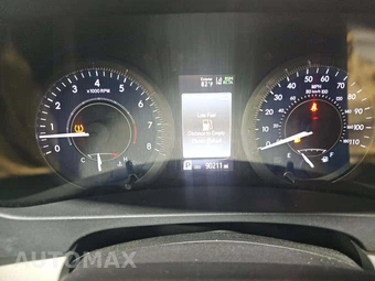 2019 Toyota Sienna XLE 8-Passenger 119.3" WB - miniatura 9